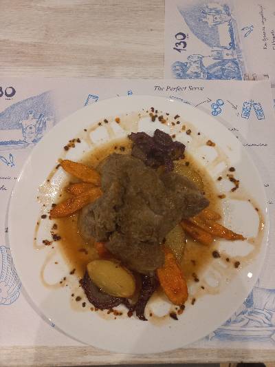 Свински бузи